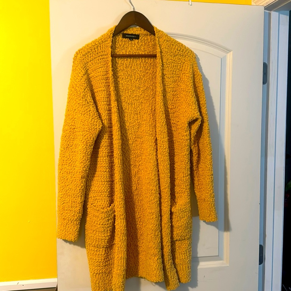 NOT AVAILABLE 
MEROKEETY Winter Fuzzy Popcorn Batwing Sleeve Cardigan Size M